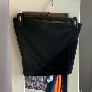 Women’s black AE crop top